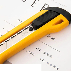 E2042_Dao rọc giấy_Màu vàng