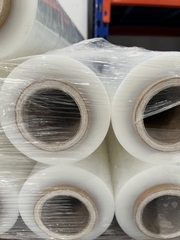 Màng co trong loại 3kg lõi 500g