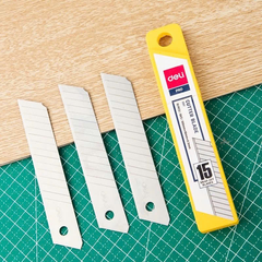 2017_Lưỡi dao rọc giấy_Màu bạc_10c/hộp