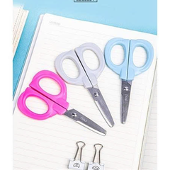 ED60501_Kéo_125mm_Màu lẫn