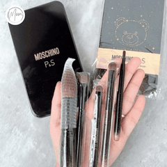 SET 5 CỌ TRANG ĐIỂM MOSCHINO P&S