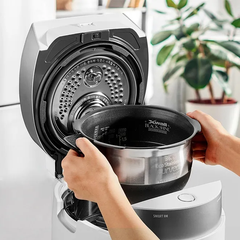 Nồi cơm điện cao tần áp suất kép Cuckoo CRP-LHTR0610FW & CRP-LHTR1010FW