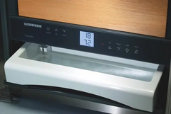 Tủ bảo quản Cigar LIEBHERR ZKes 453