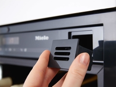 Tủ rượu âm tủ Miele 83 chai KWT 6722 iGS