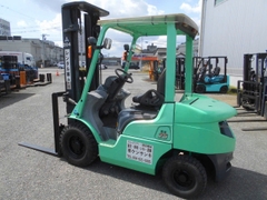 Xe nâng dầu 2.5 tấn MITSUBISHI FD25T (Siêu Lướt 935 Giờ - Nâng Cao 5.5m)