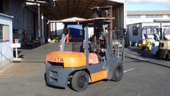 Xe nâng dầu 3.5 tấn TOYOTA 6FD35 Số Sàn - Nâng Cao 4m (Gật Gù)