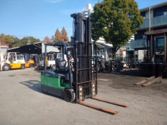 Xe nâng điện cũ 2 tấn TOYOTA 7FBE20 (Nâng Cao 6.5m - Chuyên Kho Hẹp)