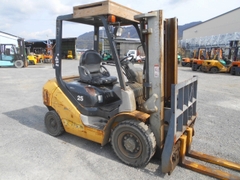 Xe nâng dầu 2.5 tấn KOMATSU FD25T-17 Đời 2012 (Gật Gù - Càng Dài 1.81m)