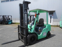 Xe nâng dầu 2.5 tấn MITSUBISHI FD25T (Siêu Lướt 935 Giờ - Nâng Cao 5.5m)