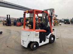 Xe nâng điện ngồi lái 2.5 tấn SUMITOMO 51FB25PJXIII Đời 2020 (Nâng 3.75m)