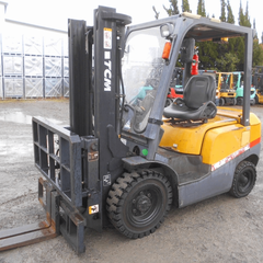 Xe nâng dầu cũ 2.5 tấn TCM FD25T3 Đời 2011 (Số Tự Động - Gật Gù)