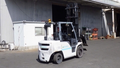 Xe nâng dầu 3.5 tấn UNICARRIERS D1F4F35 Kẹp Giấy - Nâng Cao 5m (Đời 2016)