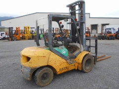 Xe nâng dầu cũ 3 tấn Komatsu FD30T-16 đời 2005 nâng cao 6m gật gù lốp kép cực đẹp - 705869