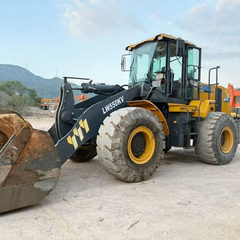 Máy xúc lật 5.5 tấn XCMG LW550KV Bản Cần Dài (Đời 2021) - Gầu 4.2 m3