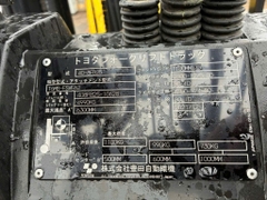 Xe nâng điện ngồi lái 2.5 tấn TOYOTA 40-8FB25 Đời 2021 (Nâng 6.3m - Bình 845Ah)