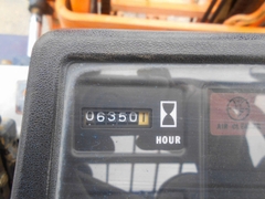 Xe nâng dầu 2.5 tấn TOYOTA 5FD25 Số Sàn (Lốp Kép - Gật Gù)