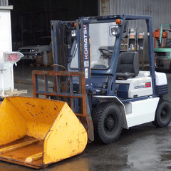Xe nâng dầu 2 tấn KOMATSU FD20-11 gật gù gầu xúc - 332031