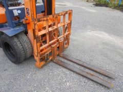 Xe nâng dầu 2.5 tấn TOYOTA 5FD25 Số Sàn (Lốp Kép - Gật Gù)