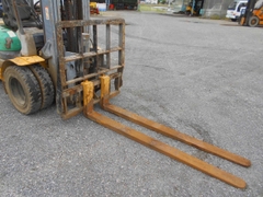 Xe nâng dầu cũ 3 tấn Komatsu FD30T-16 đời 2005 nâng cao 6m gật gù lốp kép cực đẹp - 705869
