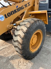 Máy xúc lật cũ gầu 2.2m3 LONKING LG833N kim phun cơ đời 2022 - Số khung 05543