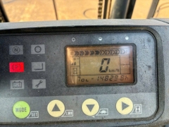 Xe nâng điện ngồi lái 1.5 tấn Komatsu FB15-12 đời 2015