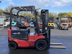 Xe nâng điện cũ ngồi lái 2 tấn NYK FB20PN-77B-300 Đời 2016 (Bình Hitachi 545Ah)