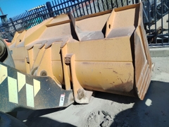 Máy xúc lật 6 tấn XCMG LW600FV Bản Cần Dài Đổ Cao (Đời 2020)