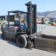 Xe nâng dầu 4 tấn Komatsu FD40-5/33383(4 Tấn) năm 1993