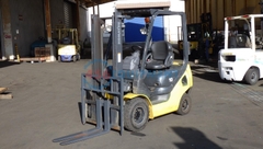 Xe nâng dầu 1 tấn Komatsu FD10T-21/200186 năm 2011