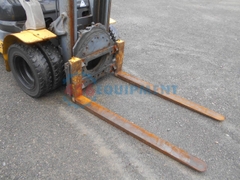 Xe nâng dầu Komatsu FD25T-16/730728(2.5 Tấn) năm 2006