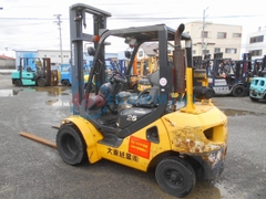 Xe nâng dầu Komatsu FD25T-16/730728(2.5 Tấn) năm 2006