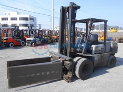 Xe nâng dầu 4 tấn Komatsu FD40-5/33383(4 Tấn) năm 1993