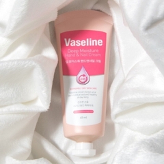 Kem Dưỡng Da Tay Và Móng Vaseline 24h Deep Moisture Hand & Nail Cream 60ml Hàn Quốc Hương Hoa Hồng Giúp Da Mềm Mại