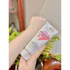 [HÀNG CTY] Kem Dưỡng Thể Chống Nắng Whisis Premium Body 200ml