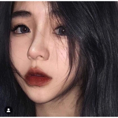 Son Kem Lỳ Merzy M2 Đỏ Nâu Trầm vỏ đỏ