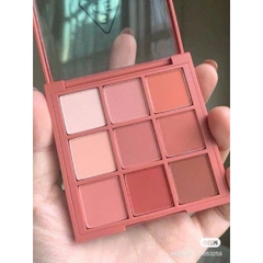Bảng Phấn Mắt 3CE Multi Eye Color 9 Ô Nhũ Lấp Lánh Chính Hãng