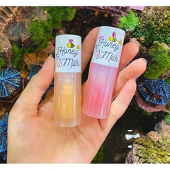 Son Dầu Dưỡng Hồng Môi A'pieu Honey & Milk Lip Oil 5g