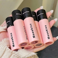 (Nắp đen) Son Kem Nhung Lỳ Mooekiss Velvet Lip Mud mịn môi 3g