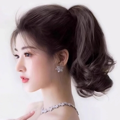[SỈ TÓC GIẢ] Tóc Giả Ngoạm Xoăn Ngắn 25-30Cm/ Ngoạm Tóc Giả Cho Bé – Kẹp Ngoạm Nhanh Gọn, Tóc Tơ Cao Cấp Như Thật Dễ Sử Dụng