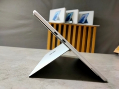 Surface Pro 9 i5 8GB 128GB (Platinum) like new