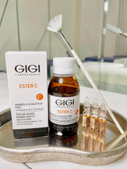 Gigi Peel Ester C 13% Mandelic Trị Mụn Căng Bóng 100Ml (CTY)