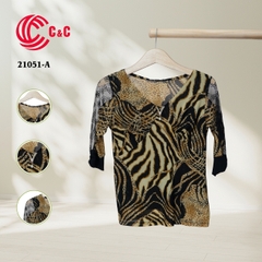21051 - V-Neck Half Sleeve Top with Sheer Lace 3 Patterns and 4 Colors Options