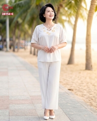 25114 - Embroidered Floral V-Neck Stylized Lace-up Short Sleeve Tops