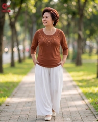 26033 - Round Neck Top Floral Embroidery with Glass Beads