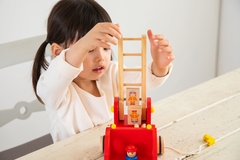 Xe cứu hỏa bằng gỗ