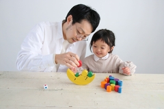 Mặt trăng thăng bằng