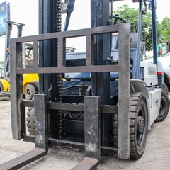 Xe nâng dầu Komatsu Nhật Bãi 2,5 Tấn FD25-11