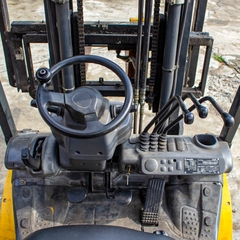 Xe nâng dầu Komatsu Nhật Bãi 2 Tấn FD20T-17