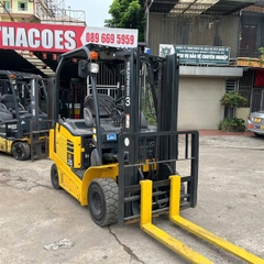 XE NÂNG CŨ KOMATSU 2.5T (Xe 2020. Bình khô 2020)