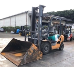 Xe nâng dầu Komatsu 2,5 Cũ FD25-16